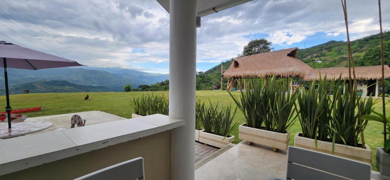 Villeta Casa De Campo Caracoli Spa Esterno foto